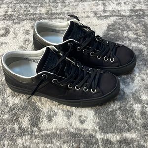 Louis Vuitton Mens sneaker
